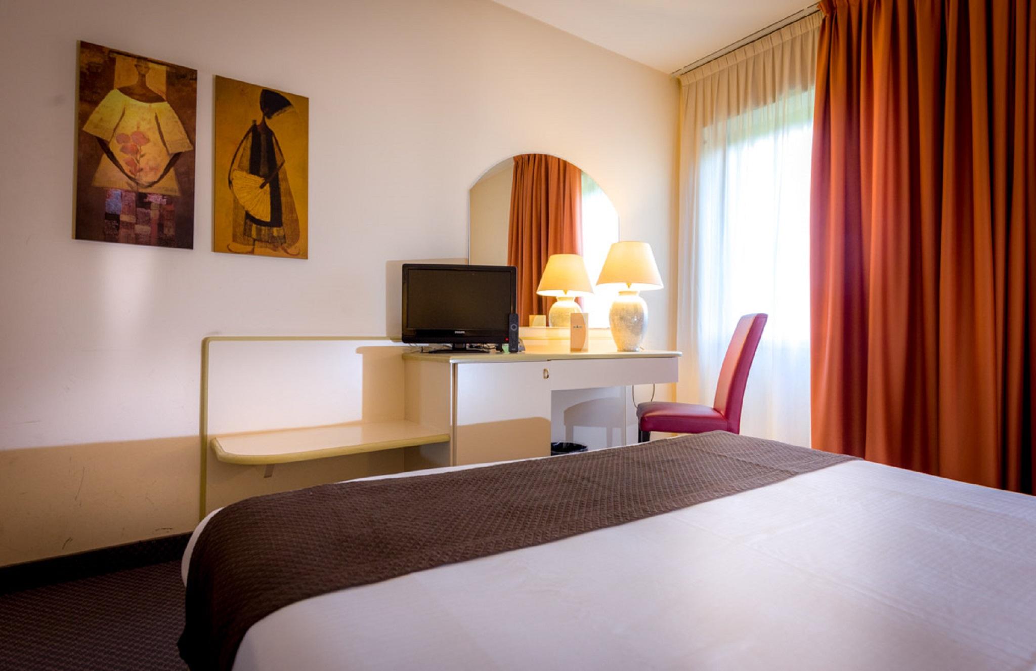 Hotel Des Alpes Rosta ภายนอก รูปภาพ