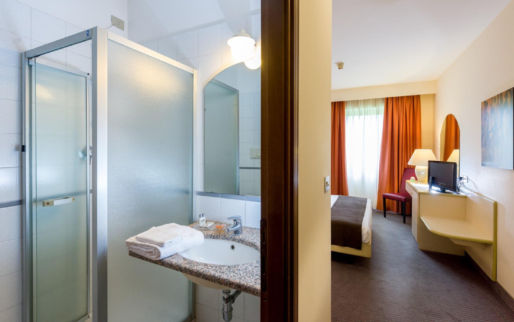 Hotel Des Alpes Rosta ภายนอก รูปภาพ