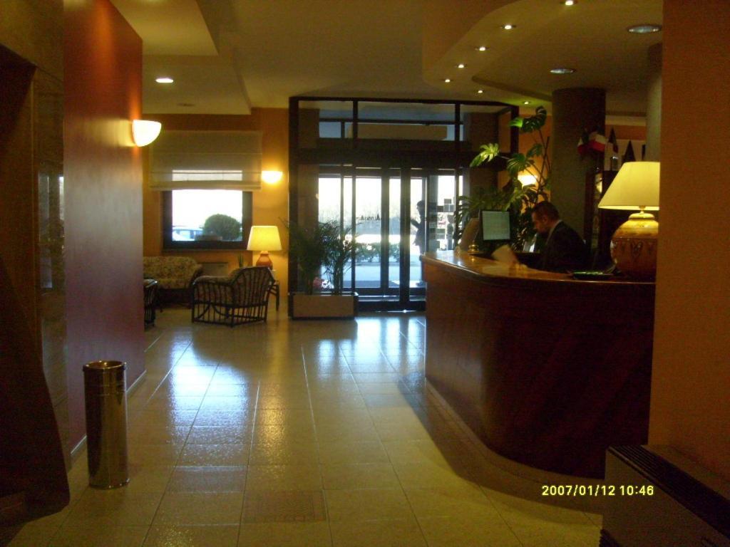 Hotel Des Alpes Rosta ภายนอก รูปภาพ