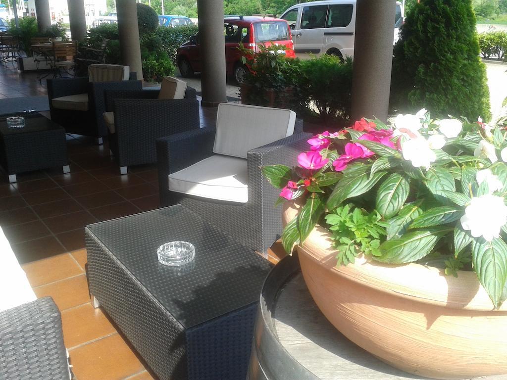 Hotel Des Alpes Rosta ภายนอก รูปภาพ